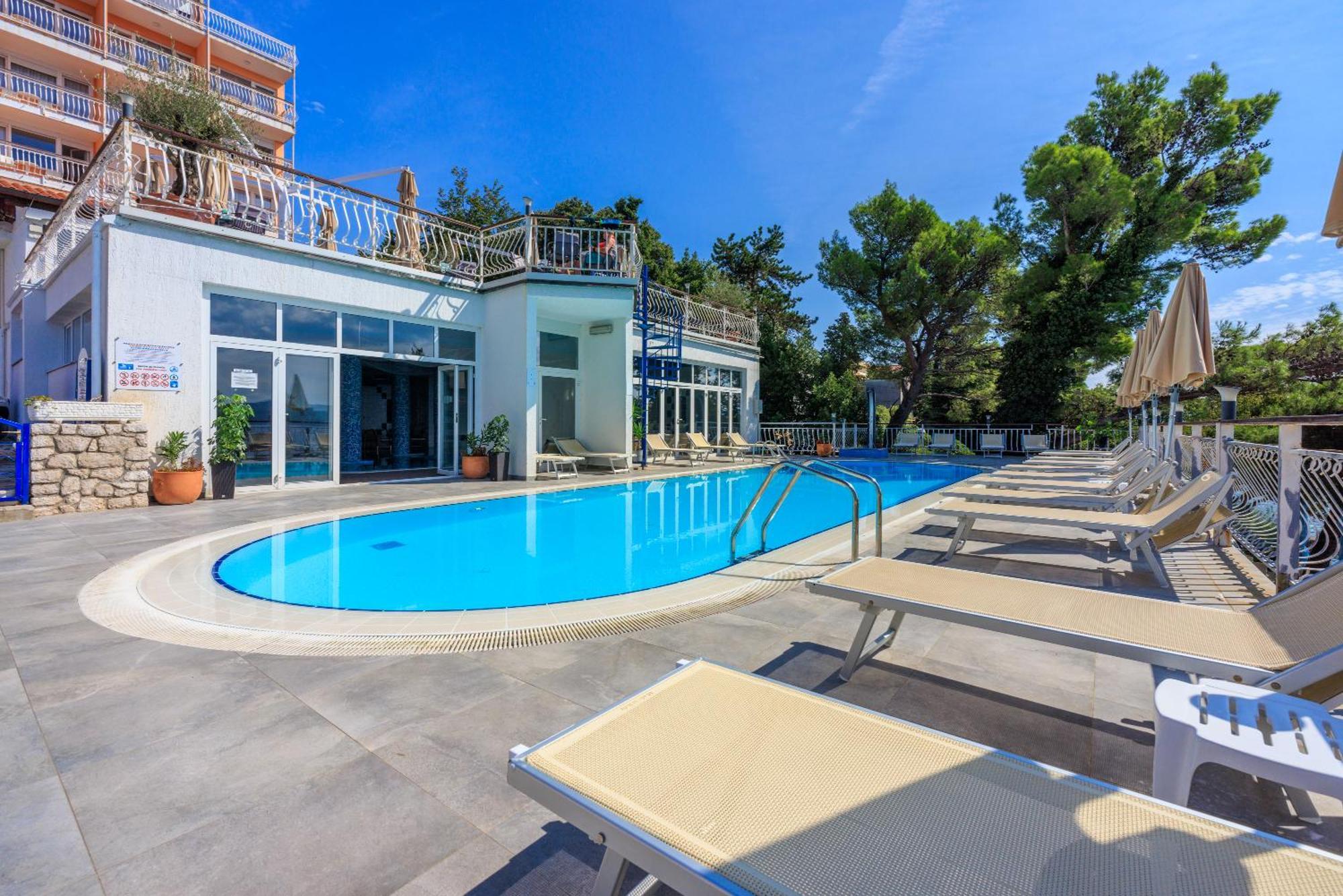 Mediteran Maradiso Hotel By Aminess Crikvenica Eksteriør billede